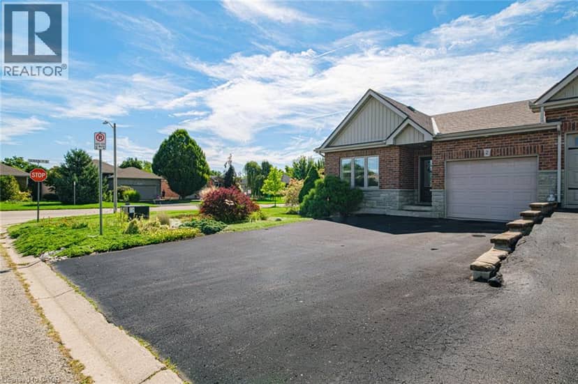 2 MILLCROFT Drive, Simcoe, photo 3