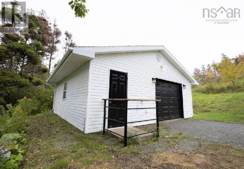 9512 East Bay Highway, Irishvale, photo 4