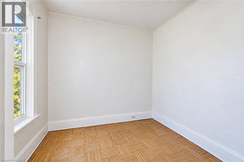 46 MAITLAND Street, Brantford, photo 6