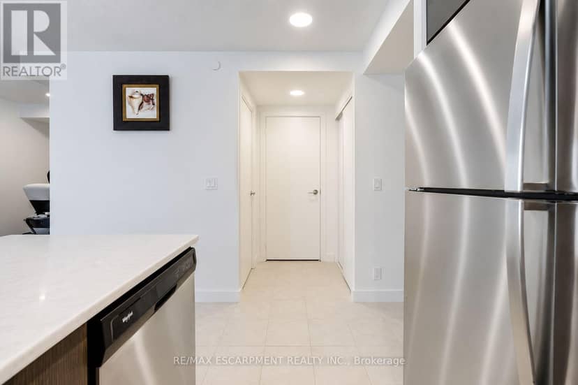 309 - 10 Wilby Crescent, Toronto, photo 6