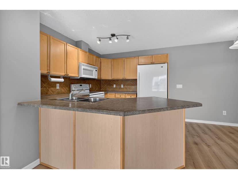 #416 15211 139 ST NW, Edmonton, photo 8
