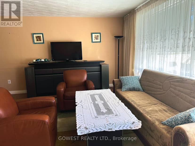 105 - 11 Fontenay Court, Toronto, photo 8
