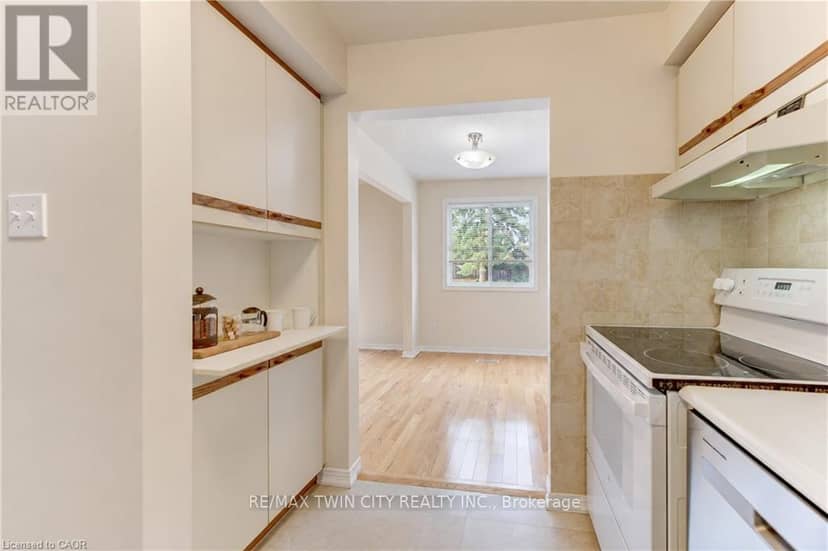 4 - 360 Cornridge Place, Waterloo, photo 5