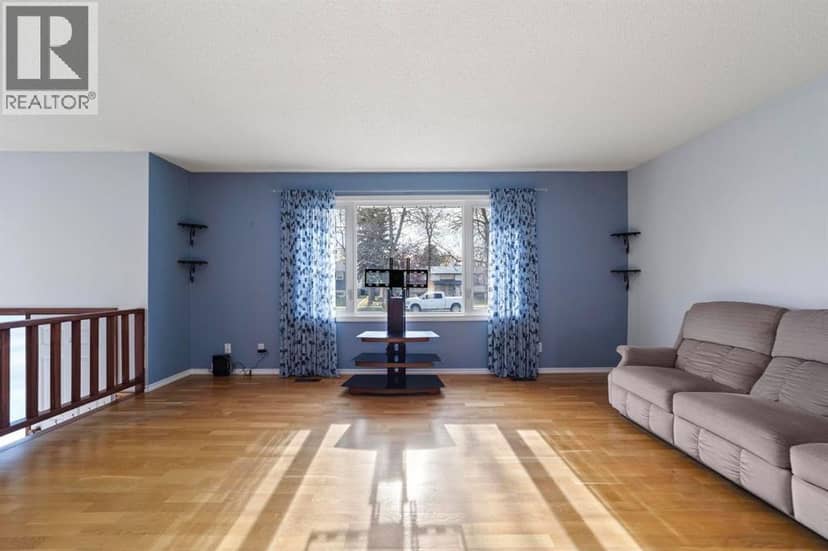 6112 Marler Drive, Camrose, photo 4