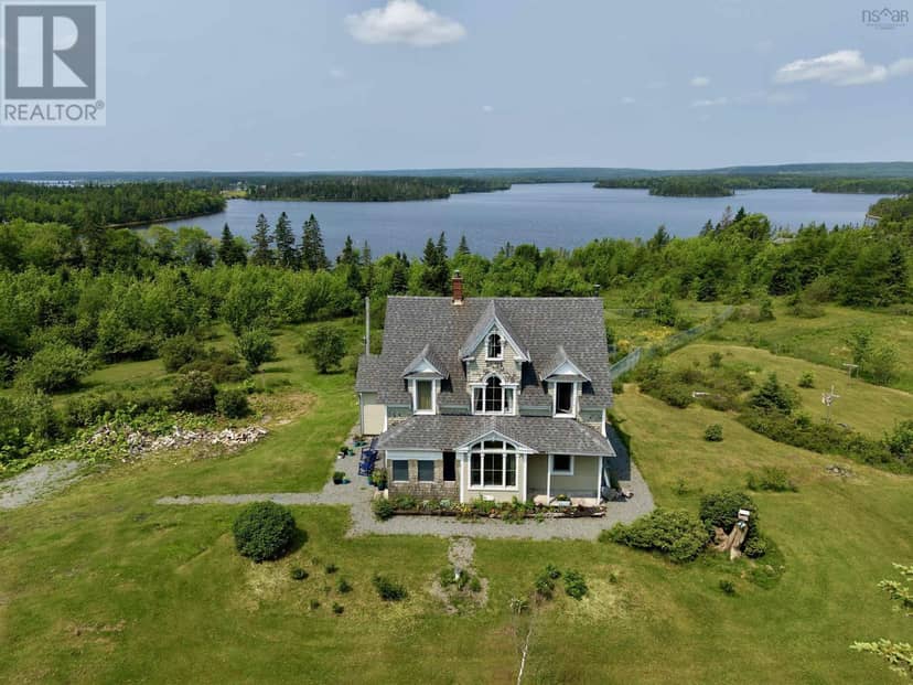 3463 Loch Lomond Rd., Loch Lomond, photo 3