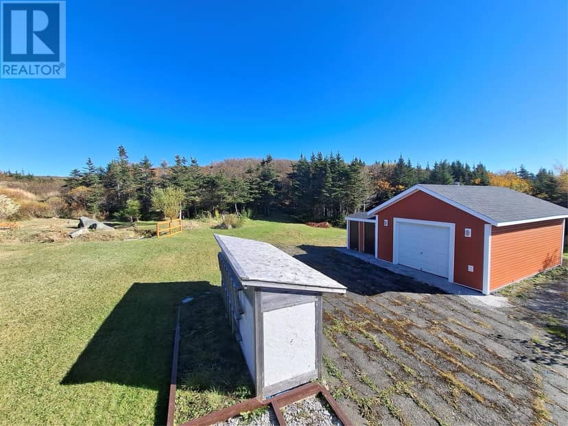 21 Lemaire Road, St. Anthony, photo 2