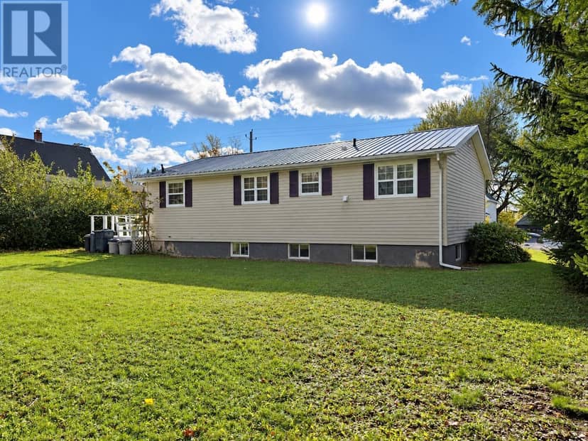 10 Chapel Street, Springhill, photo 4