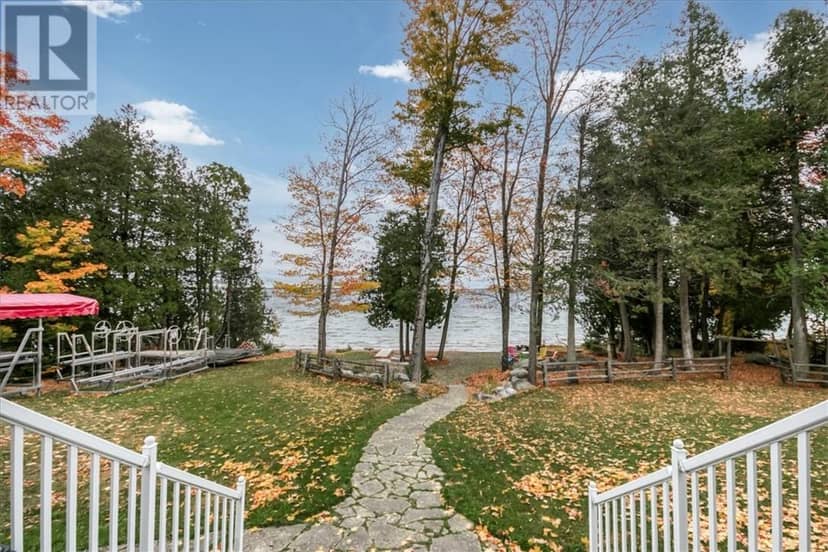181 Maple Lane, Mindemoya, Manitoulin Island, photo 2