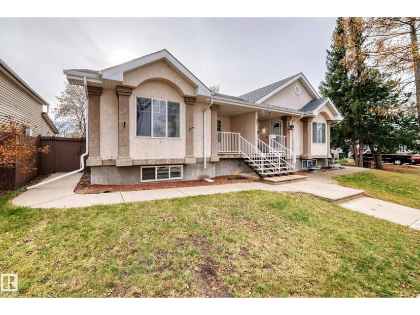 10015B 97 AV, Fort Saskatchewan, photo 2