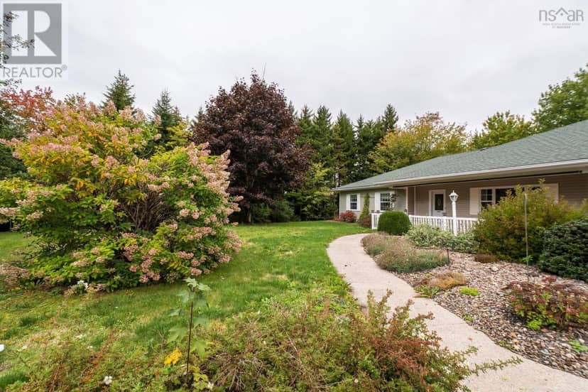 68 Two Rivers Drive, Mineville, photo 2