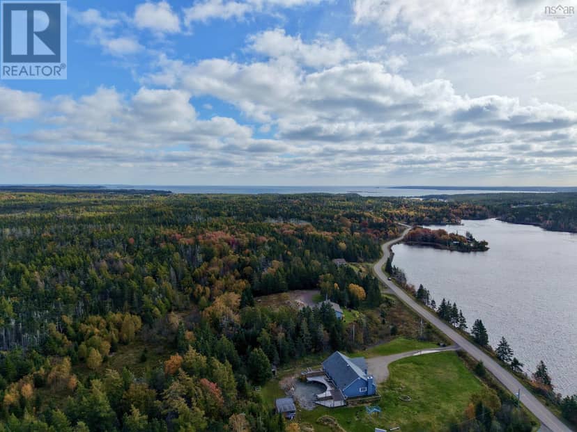 333 Lochside Rd., Arichat, photo 3