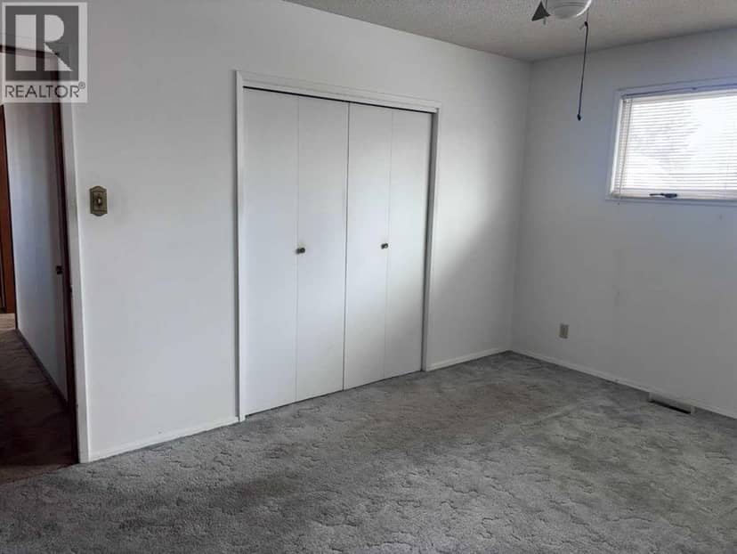 409 Centre Avenue NE, Milk River, photo 7