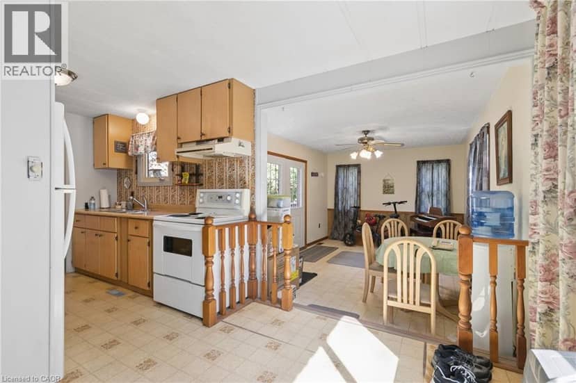 195 JOHN Street S, Harriston, photo 6