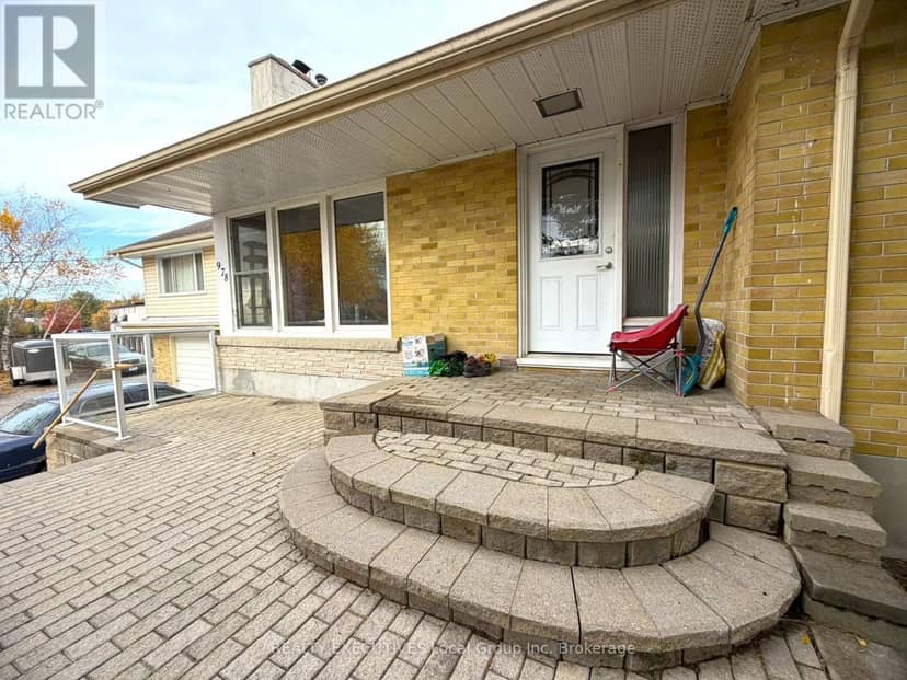 978 Main Street N, Callander, photo 8