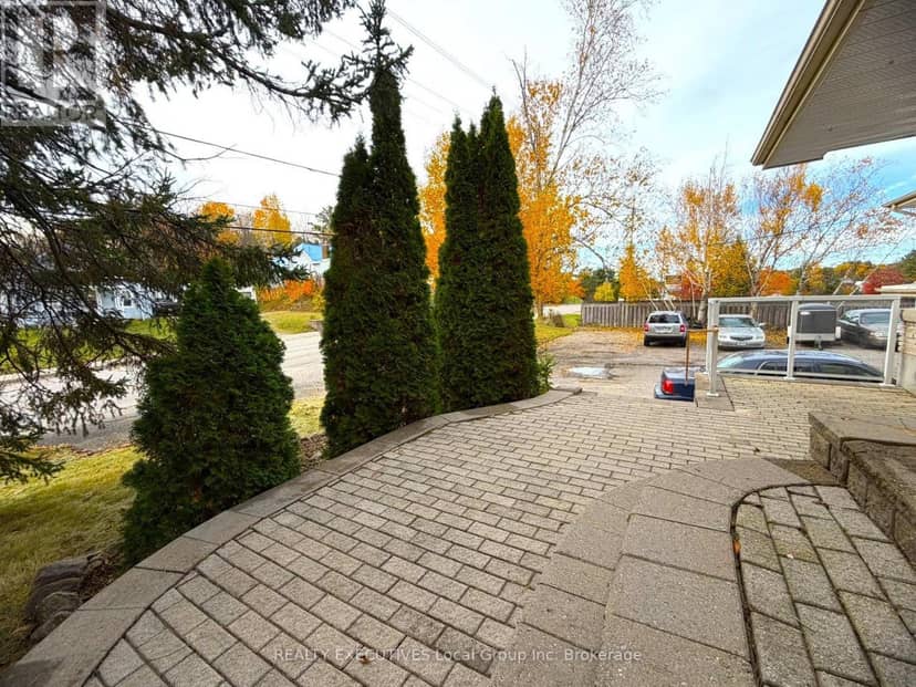 978 Main Street N, Callander, photo 7