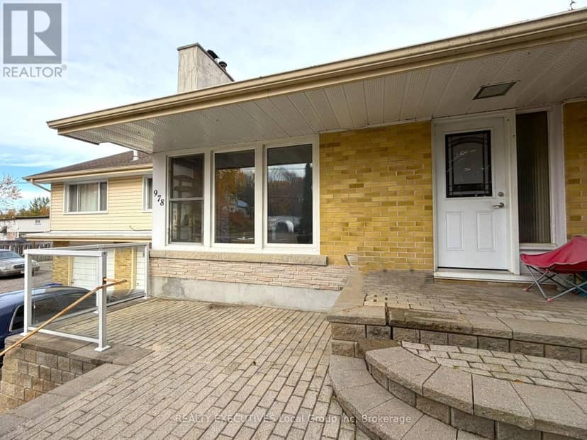 978 Main Street N, Callander, photo 8