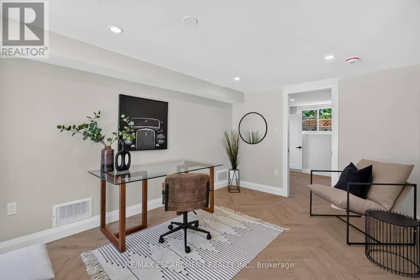 3028 Eva Drive, Burlington, photo 6