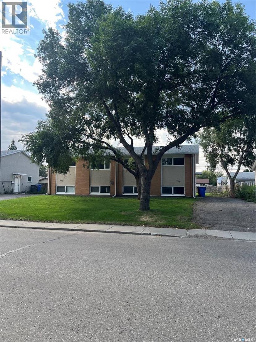718-726 Albert STREET, Estevan, photo 2