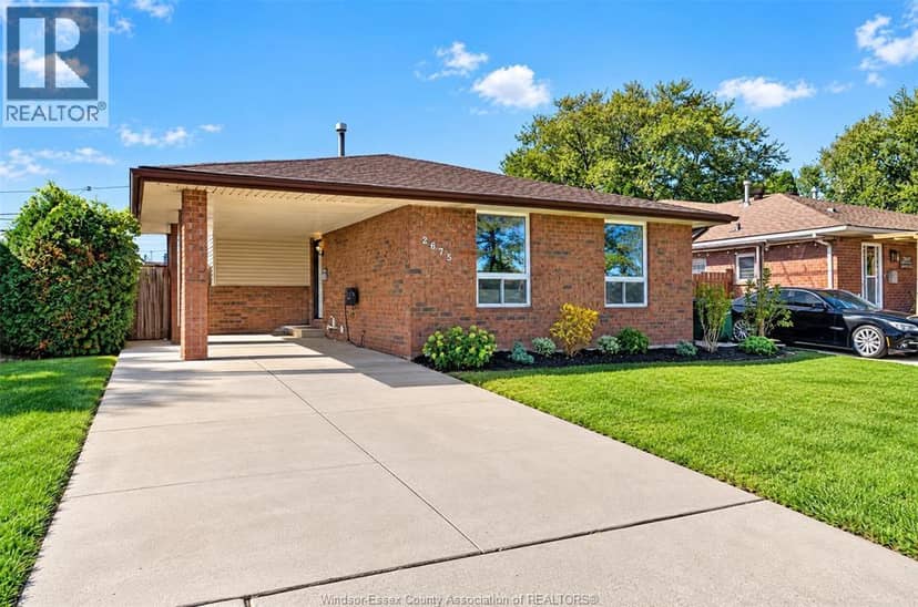 2675 Jefferson Boulevard, Windsor, photo 3