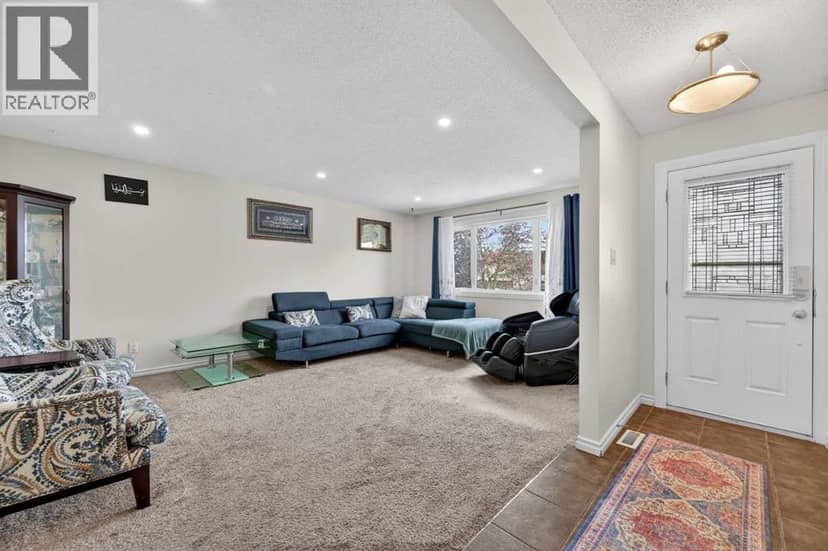 5835 28 Avenue NE, Calgary, photo 5