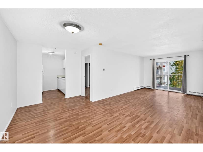 #212 11218 80 ST NW, Edmonton, photo 2