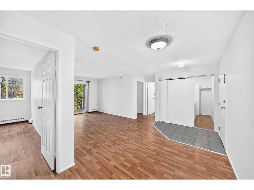 #212 11218 80 ST NW, Edmonton, photo 3