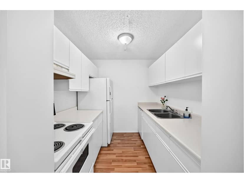 #212 11218 80 ST NW, Edmonton, photo 8