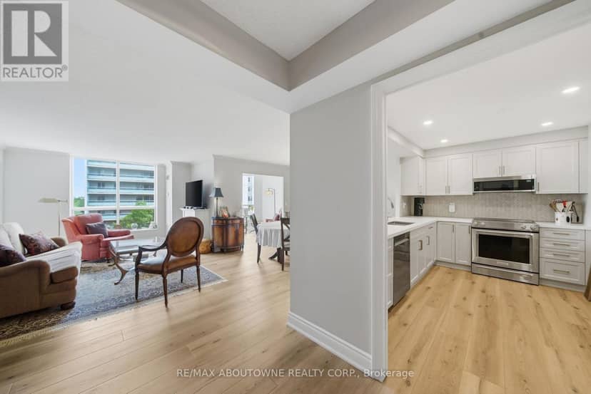 606 - 442 Maple Avenue, Burlington, photo 8