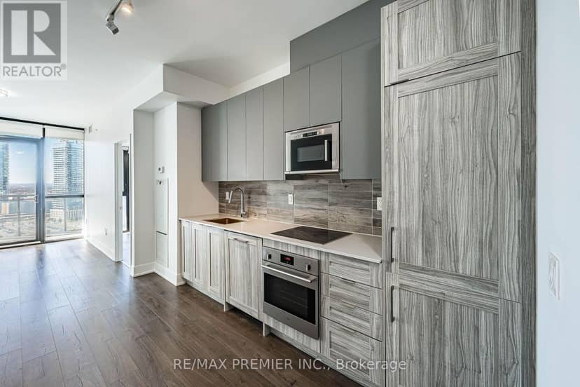 1805 - 2908 Highway 7 Road, Vaughan, photo 5