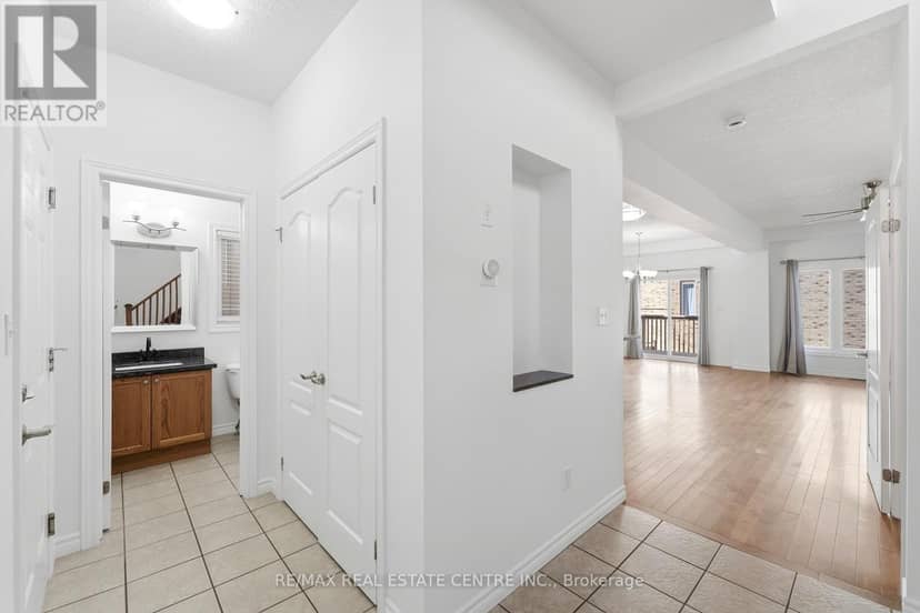 83 Yates Avenue, Cambridge, photo 3