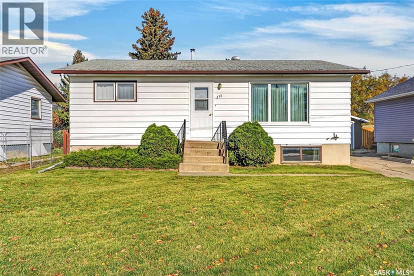 214 Burns AVENUE W, Melfort, photo 3