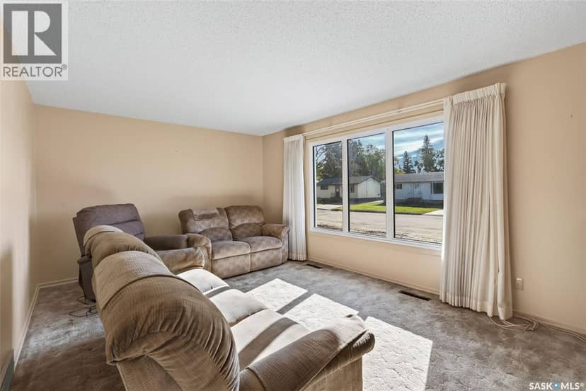 214 Burns AVENUE W, Melfort, photo 5