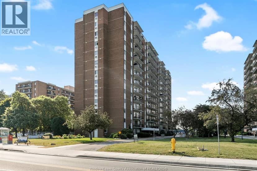 8591 Riverside DRIVE East Unit# 802, Windsor