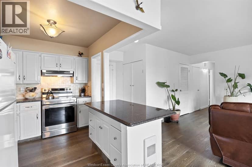 8591 Riverside DRIVE East Unit# 802, Windsor, photo 8