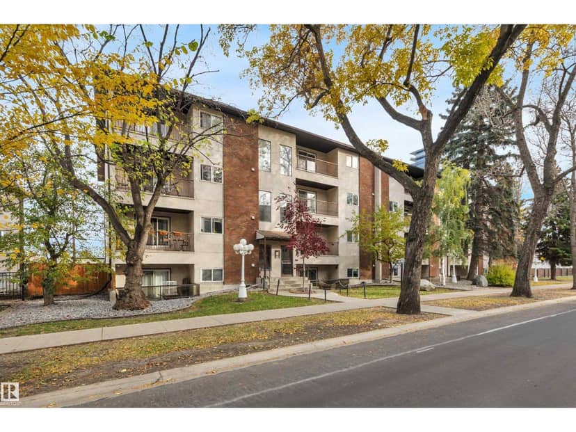 #006 10520 80 AV NW, Edmonton, photo 2