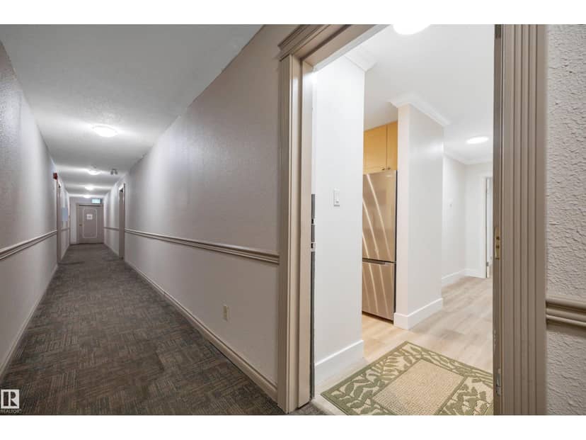 #006 10520 80 AV NW, Edmonton, photo 7