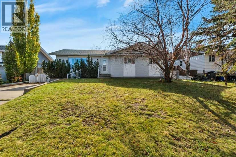 4701 57 Avenue, Rimbey, photo 2