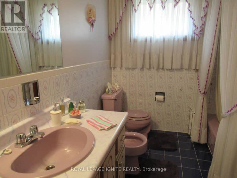 8 Newlove Court, Toronto, photo 8
