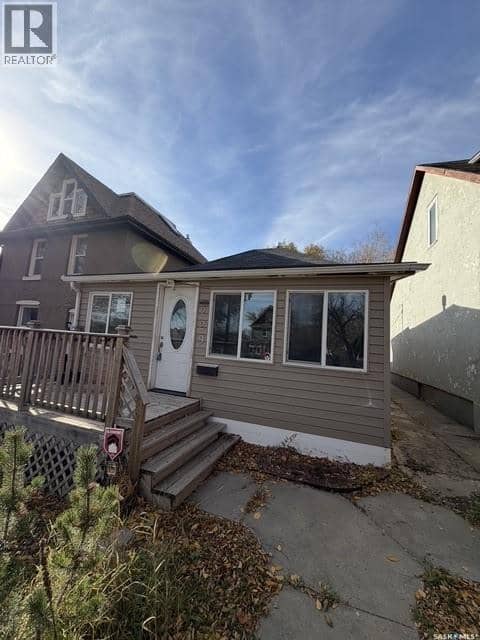 229 I Avenue N, Saskatoon, photo 2