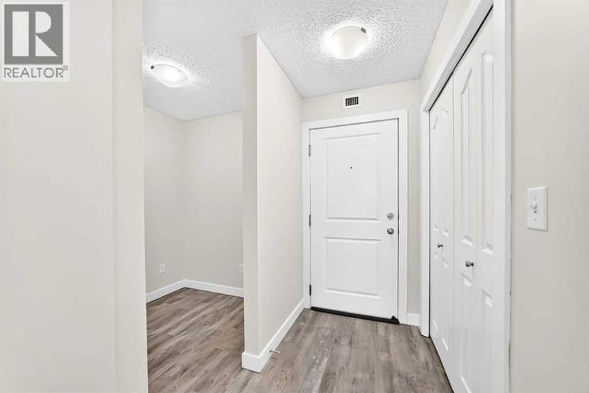 4118, 403 Mackenzie Way SW, Airdrie, photo 6