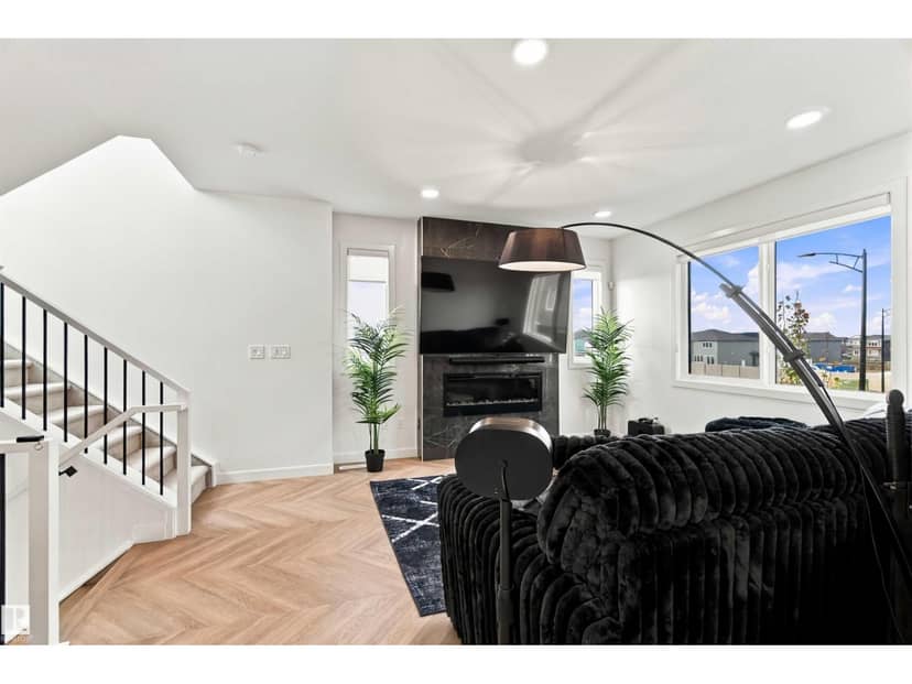 4204 Hawthorn Ro SW, Edmonton, photo 8