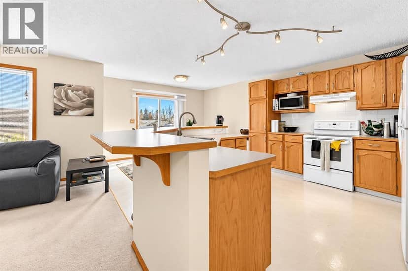 1210 Harvest Hills Drive NE, Calgary, photo 4