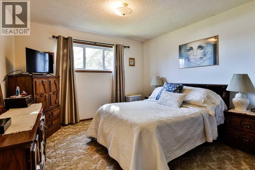 1256 10 Avenue N, Lethbridge, photo 7