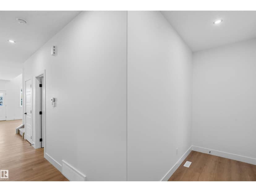 1790 Crossbill LO NW, Edmonton, photo 6