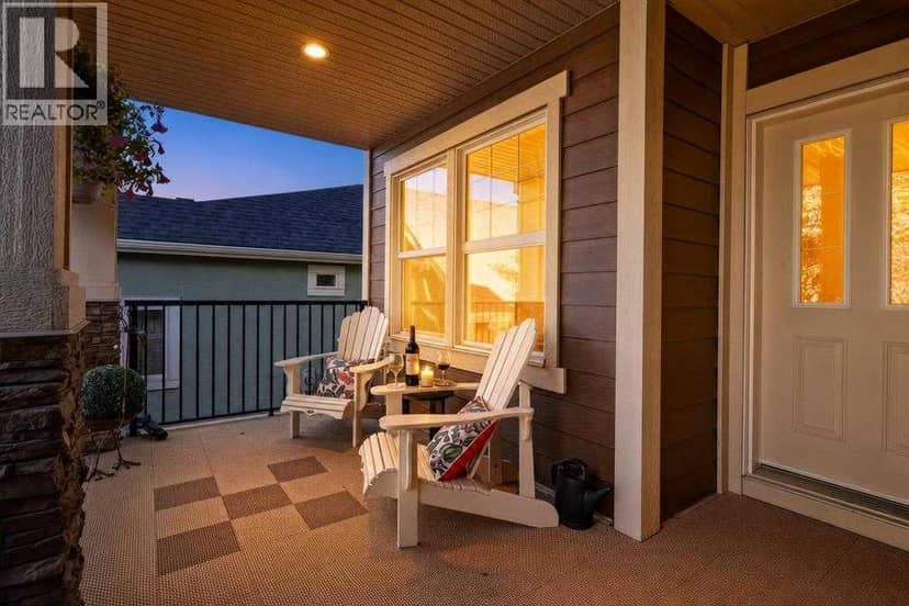 12 Crestridge Rise SW, Calgary, photo 3