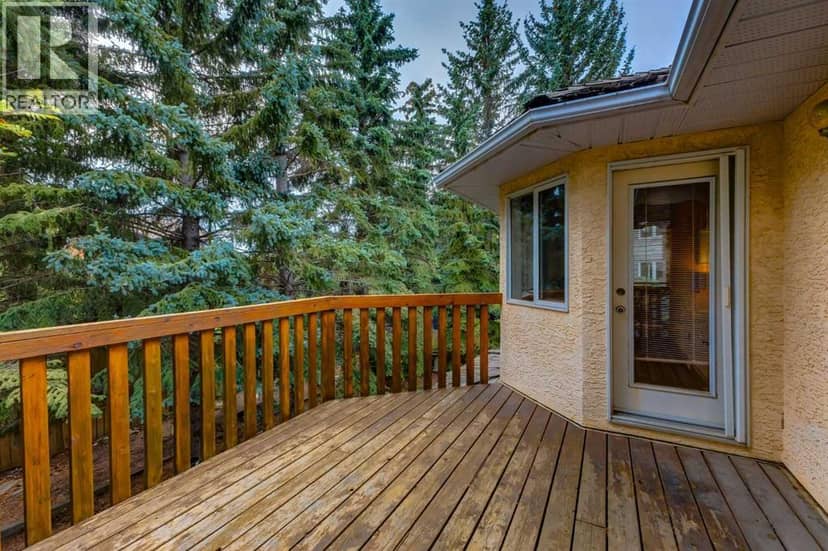 660 Coach Grove Road SW, Calgary, photo 8
