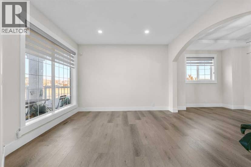 3 Coral Springs Grove NE, Calgary, photo 3