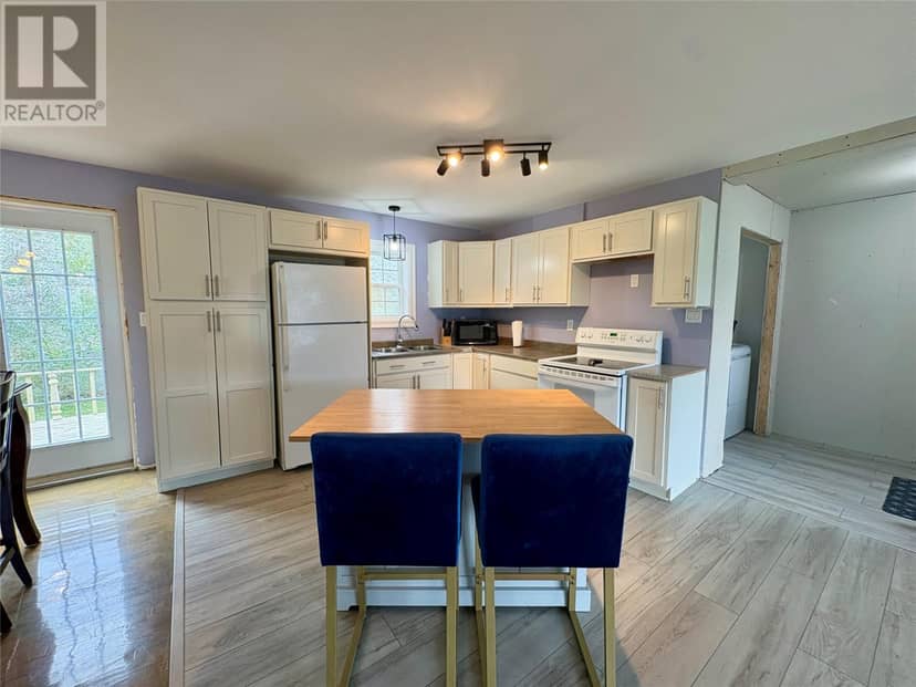 32 Main Street, Lark Harbour, photo 5