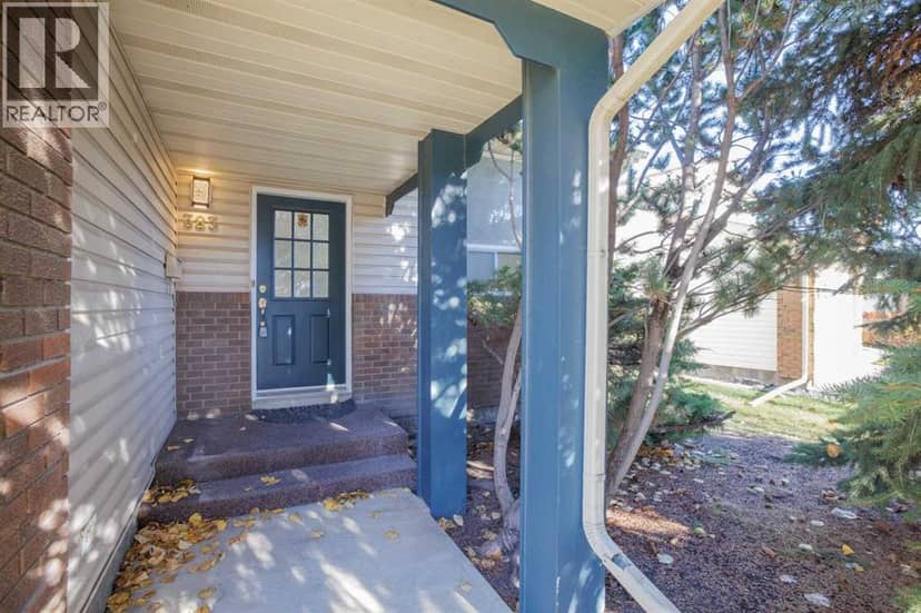 383 Woodfield Road SW, Calgary, photo 3