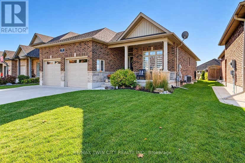 90 Gerber Meadows Drive, Wellesley, photo 2